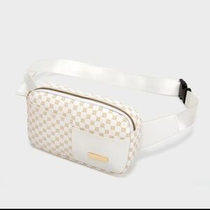 NWT Pattern white belt bag